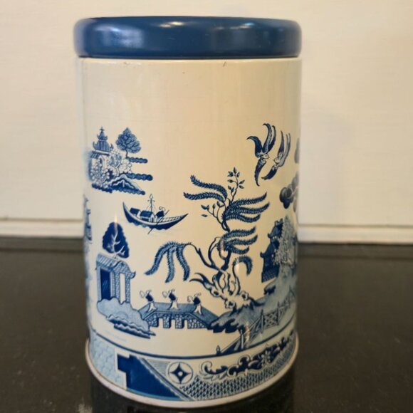 Blue Willow Tin Canister with Lid Blue & White Chinoiserie Kitchen Storage, Vint - Picture 5 of 13
